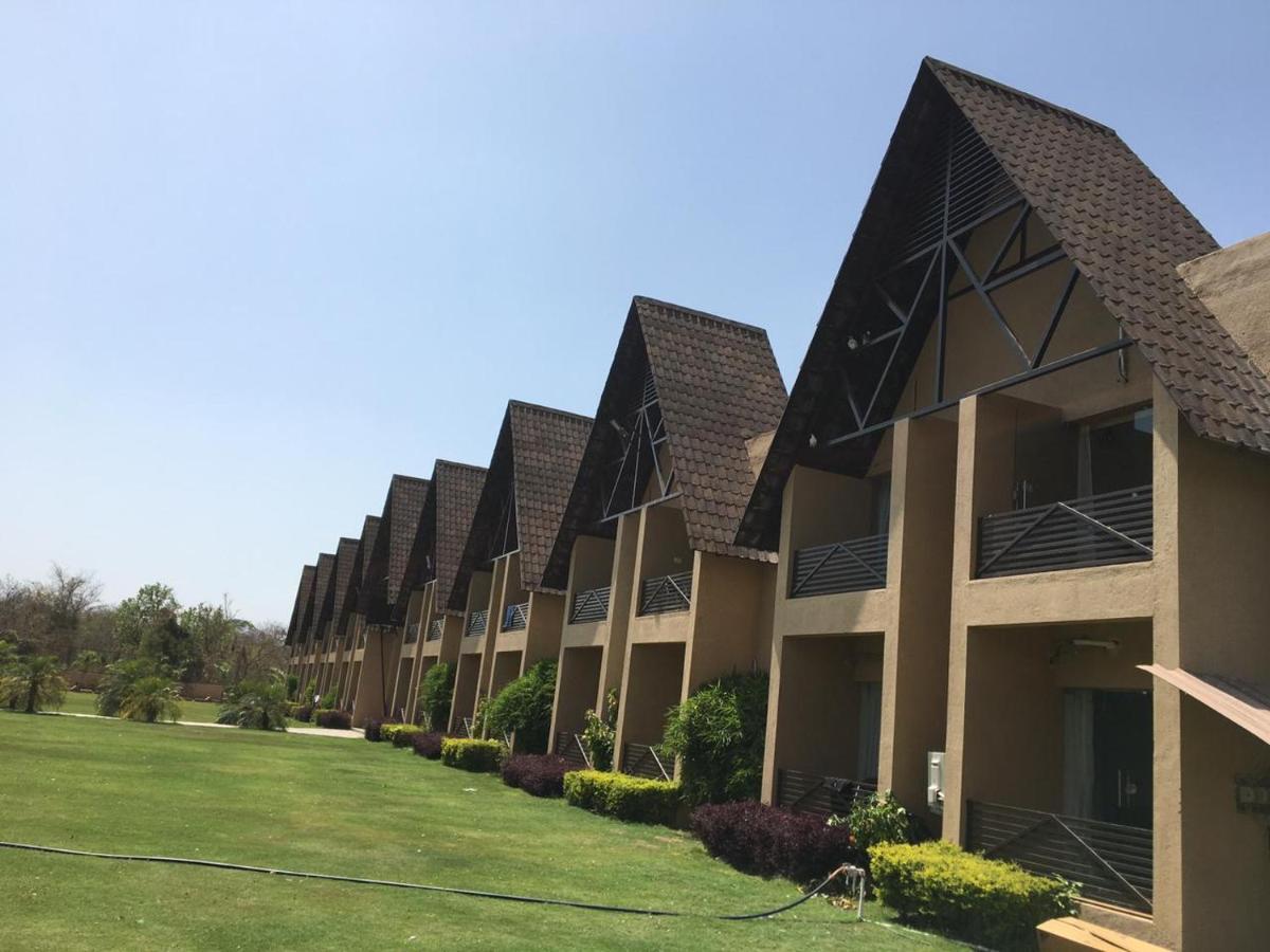 Jagira Ananta Elite , Sasan Gir Hotel Chitrod Bagian luar foto