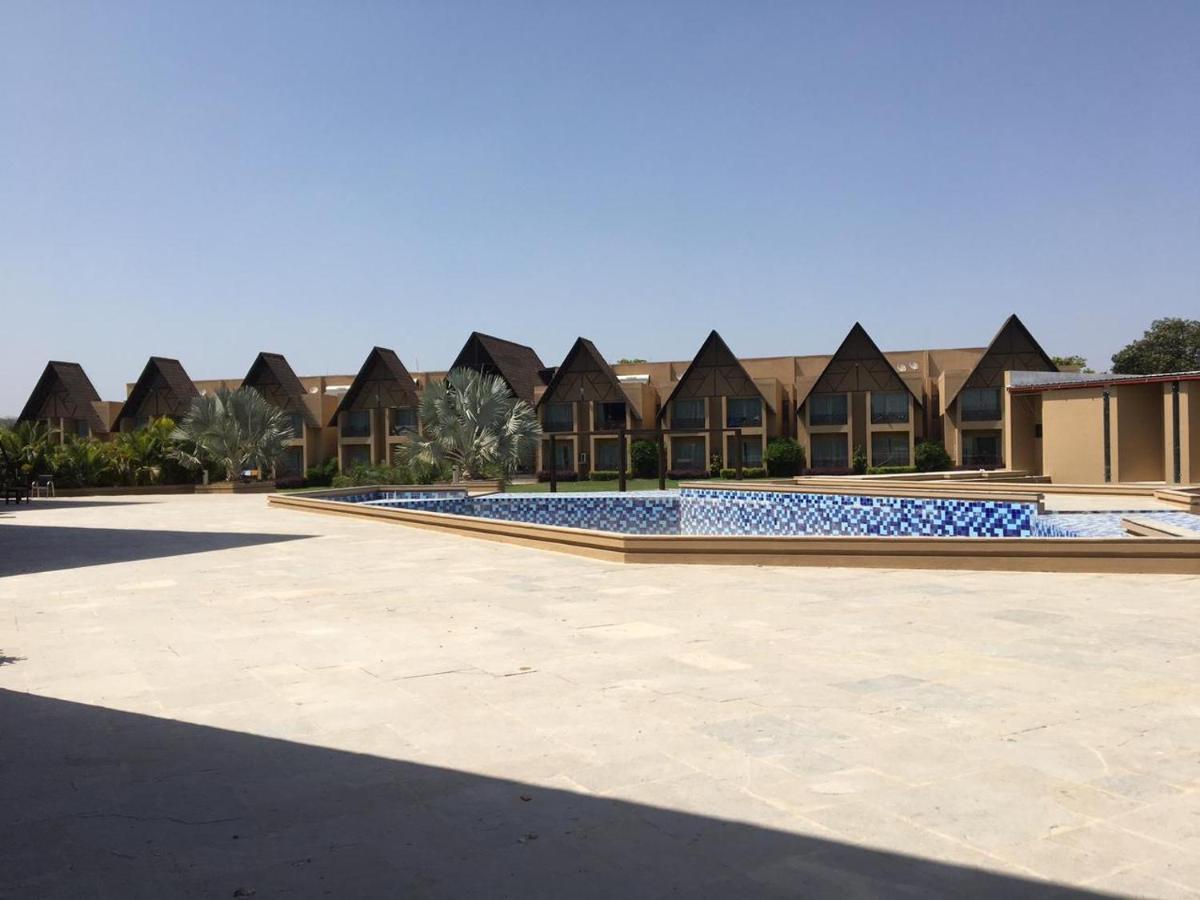 Jagira Ananta Elite , Sasan Gir Hotel Chitrod Bagian luar foto