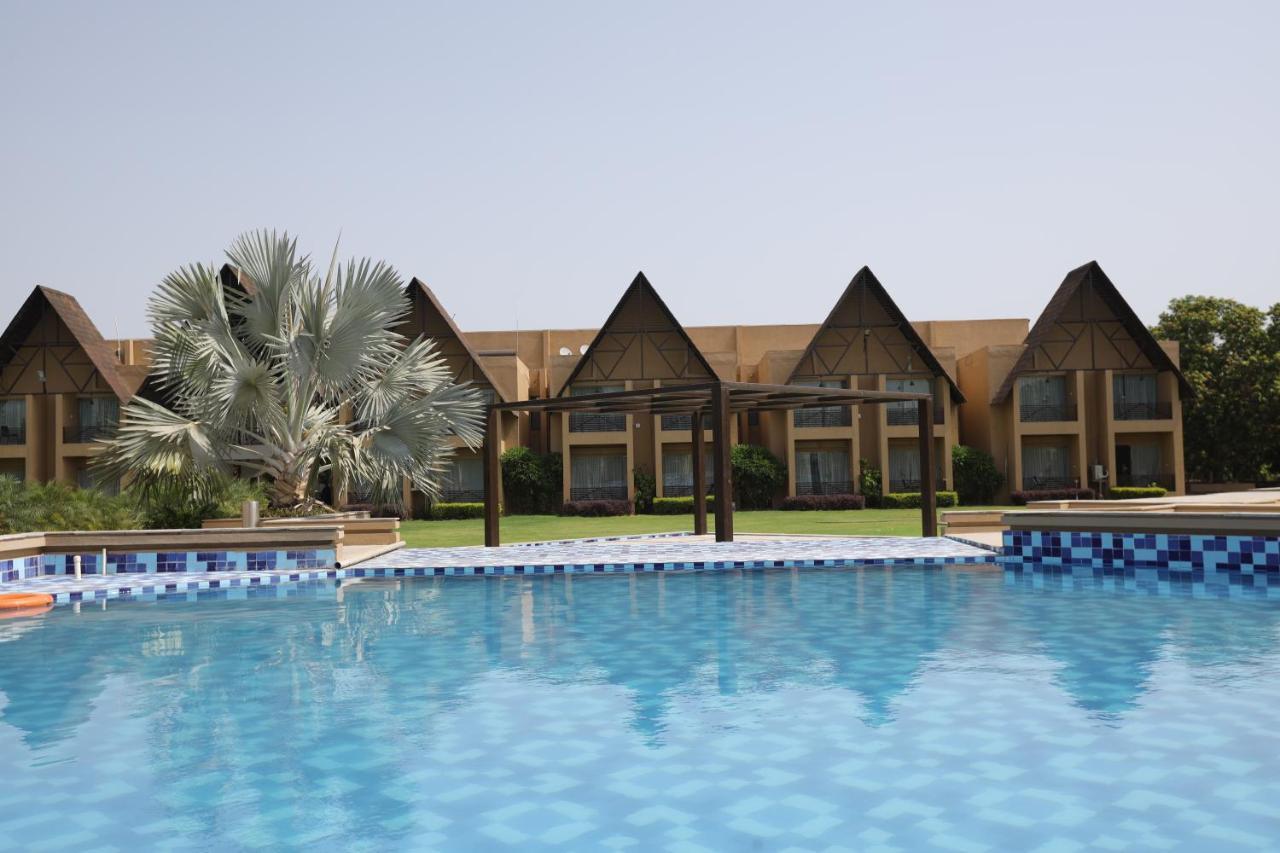 Jagira Ananta Elite , Sasan Gir Hotel Chitrod Bagian luar foto