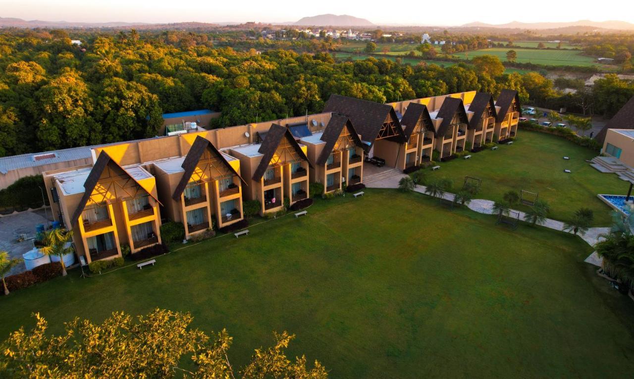 Jagira Ananta Elite , Sasan Gir Hotel Chitrod Bagian luar foto